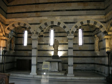 Chiesa gotica Santa maria della spina ((C) Foto Wikipedia)